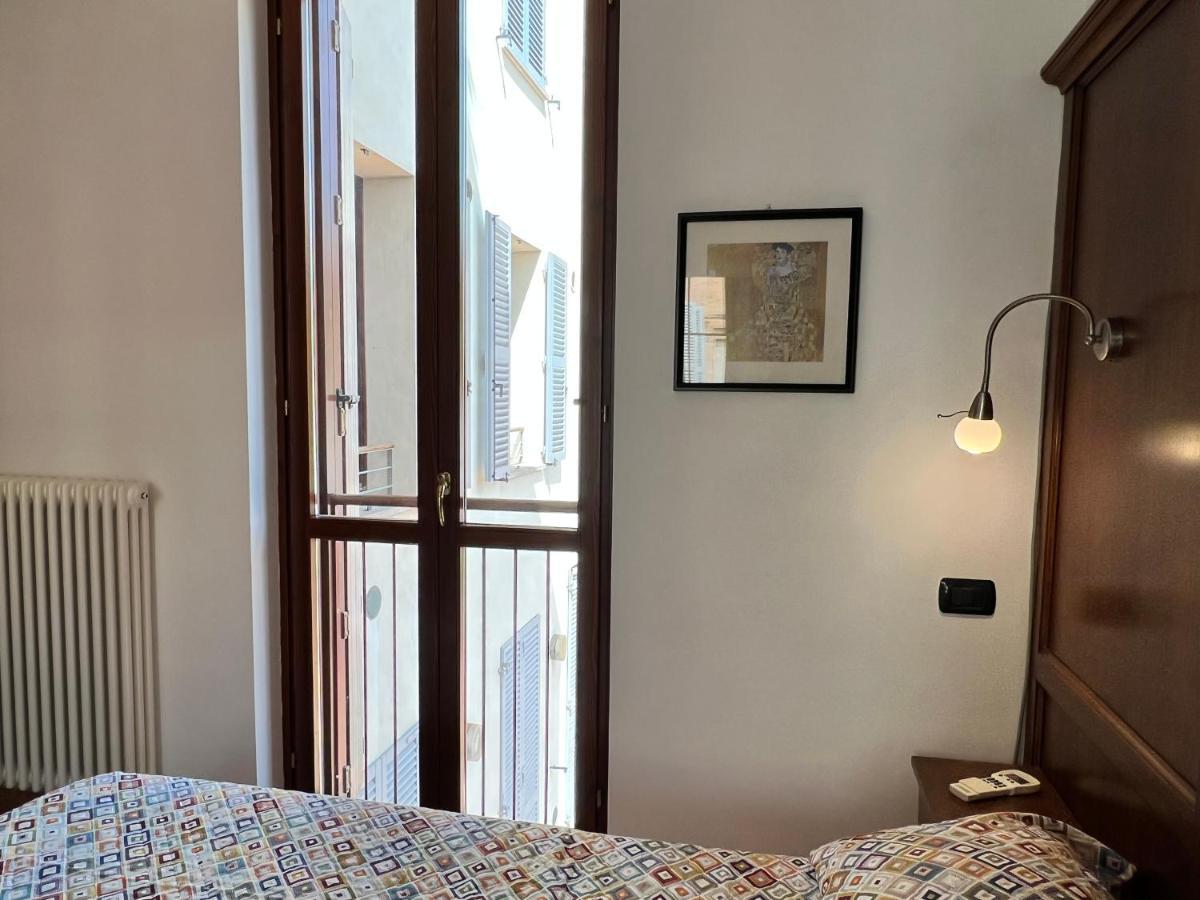 Provenzano Studios Siena Exteriör bild